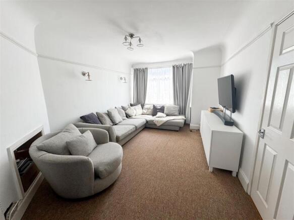 sales property-04.jpg