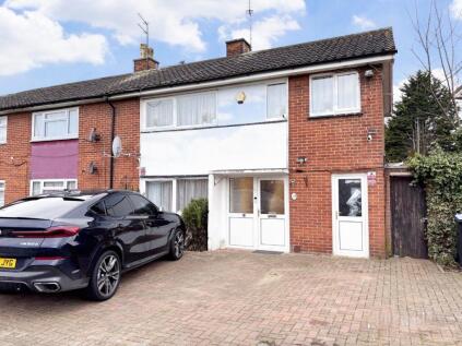 Avon Drive, Kings Heath, Northampton NN5