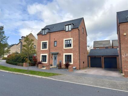 Balmoral Close, St. Crispin, Northampton NN5