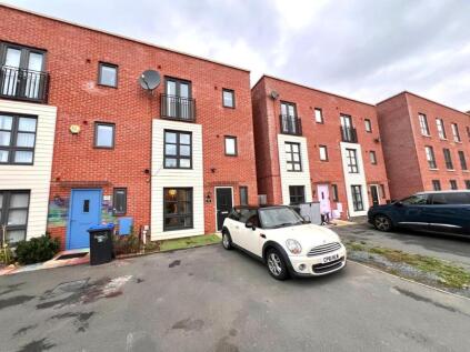 Hever Close, St. Crispin, Northampton NN5