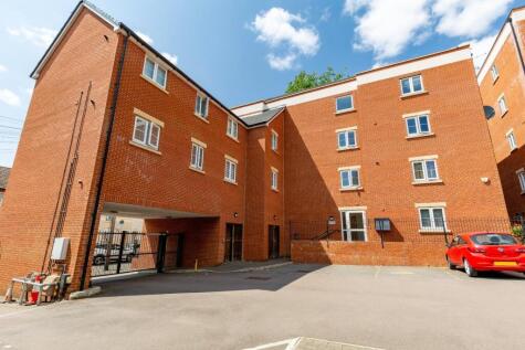 St. James Park Road, St. James, Northampton NN5