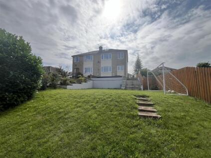 Bradford Road, Oakenshaw, Bradford