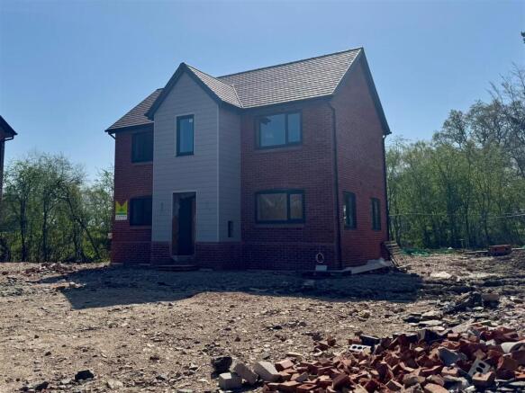 Weston Rhyn detached.jpg