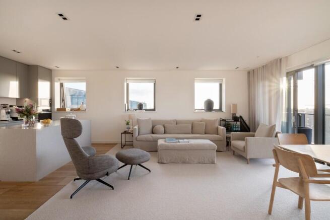 Kitchen/ Reception