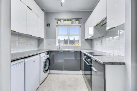 Stapleford Close, Chelmsford