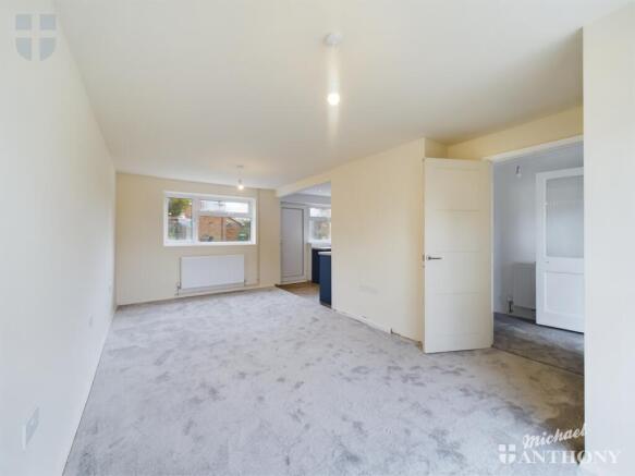 CAM02538G0-PR0228-STILL016