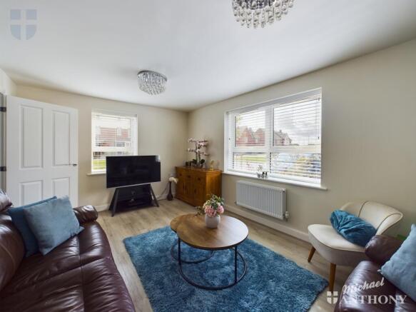 CAM03852G0-PR0040-STILL008