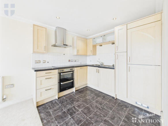 CAM03852G0-PR0395-STILL006