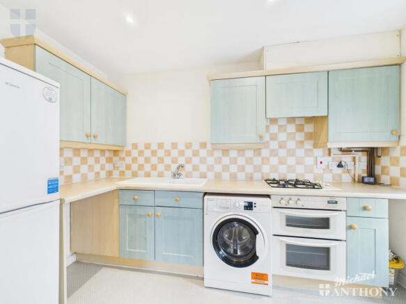 CAM03218G0-PR0789-STILL003