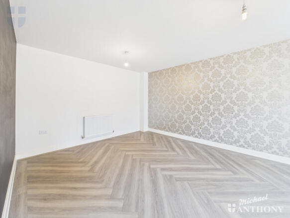 CAM03852G0-PR0473-STILL003