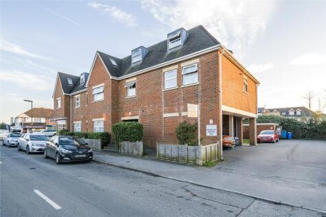 Terrace Road, Walton, KT12