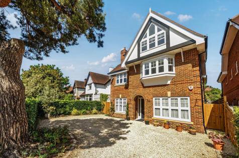 River Mount, Walton-on-Thames, Surrey, KT12