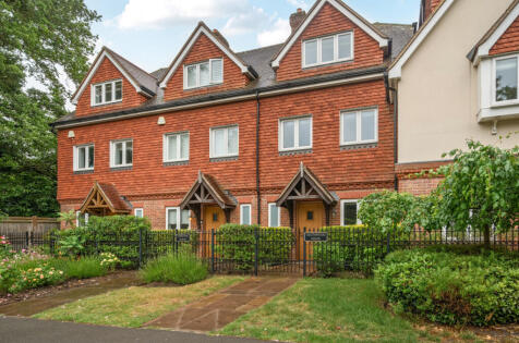 Oatlands Avenue, Weybridge, Surrey, KT13