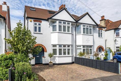 Brampton Gardens, Hersham, Surrey, KT12