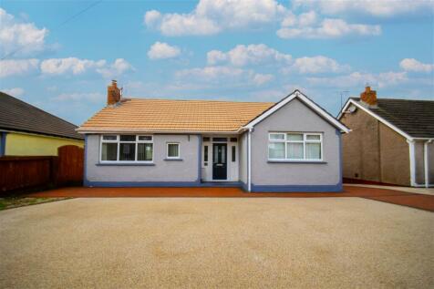 St Cenydd Road - 3 bedroom detached bungalow for sale