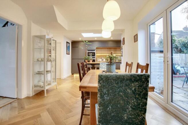 Open plan kitchen/diner snug area