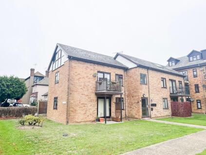 London Road, Hadleigh, SS7