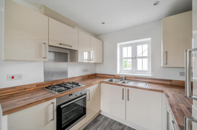 1348889-6-68c9726...