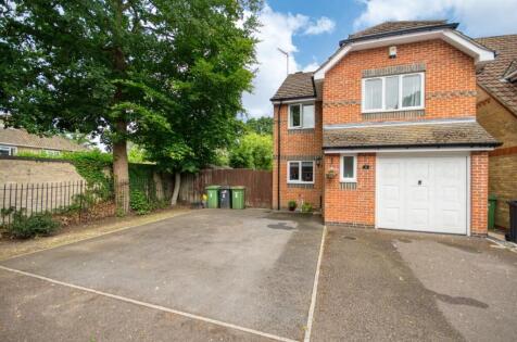 Haselfoot Gardens, West End, Hampshire, SO30