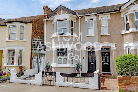 Brooklands Road, Romford, RM7