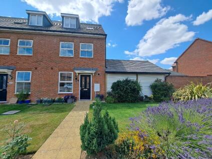 Woodpecker Way, Hythe, Kent, CT21 4BQ