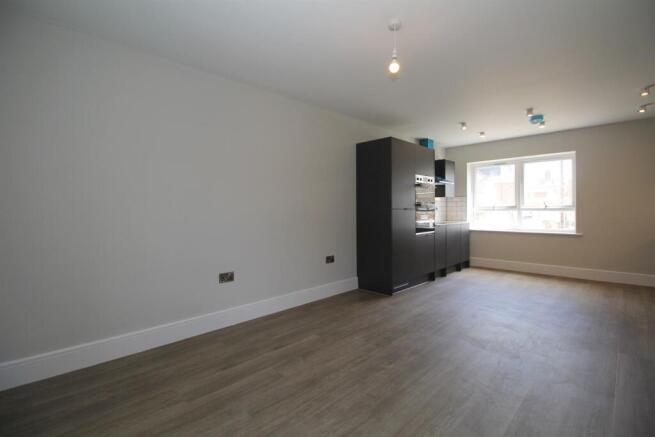 Kitchen / Lounge