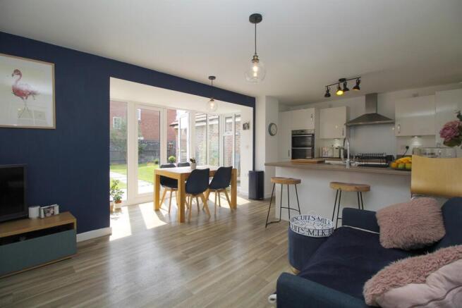 Kitchen / Diner