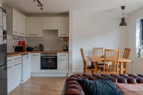 Mackintosh Lane, Hackney