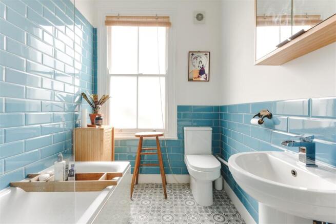 Median Road (Top Floor)-11.jpg