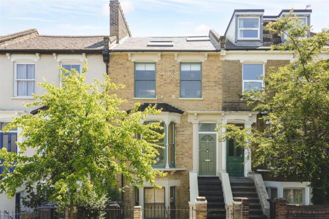 Downs Park Road-19.jpg