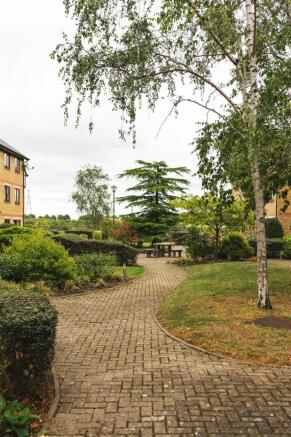 190 Riverside-19.jpg