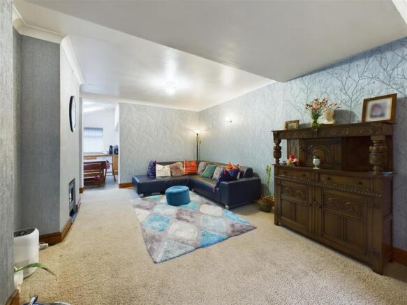 Living Room / Dining Room