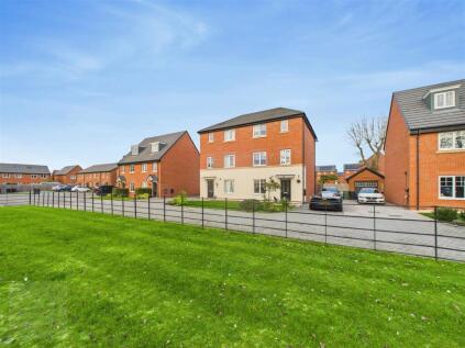 Four Bedroom Family Home on Devana Gardens, Chester
