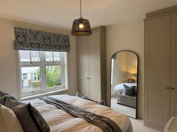 Main bedroom 2