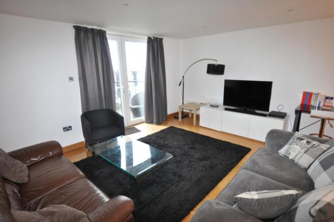 Living Room (Main)