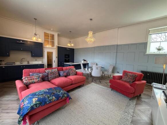 Quenington Apartment.8.jpeg