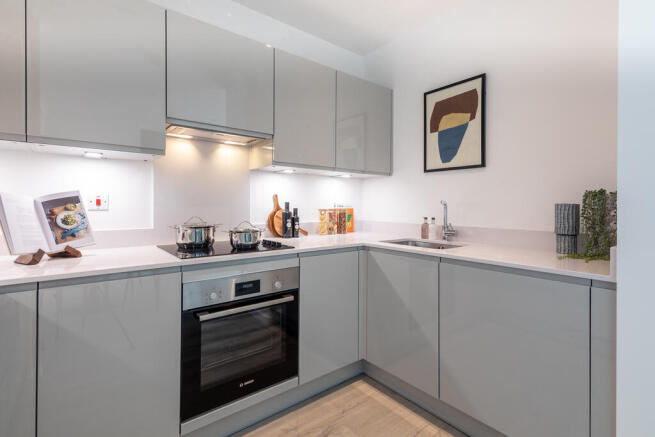 25.05.02 Cside Meridian One 2 bed apt -60