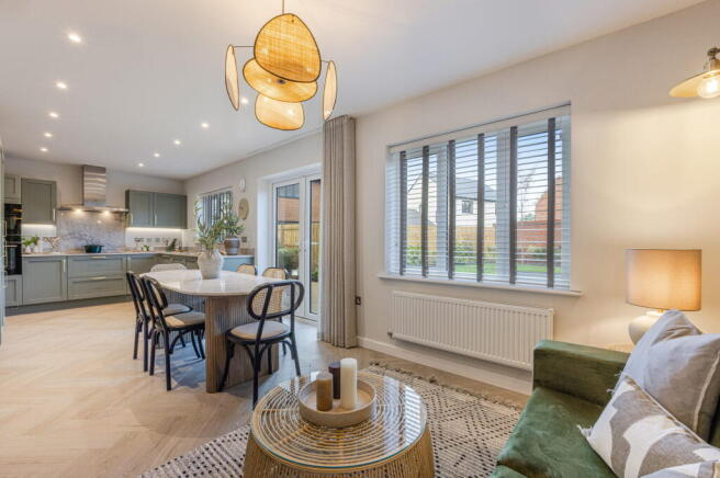 Langley_Seabrook_Orchards_Kitchen_Dining_Family_3