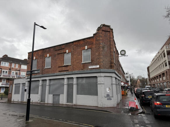 FOR SALE: Historic Old Pub ¿ A Unique Investmen