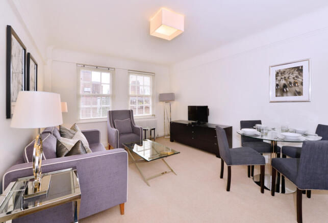 SW3 6SH - 3rd floor - 2 bedrooms - 709sq ft - 1 b
