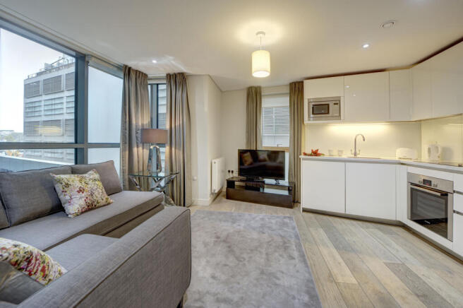 W2 1AN - 2nd floor - 3 bedrooms - 794sq ft - 2 ba