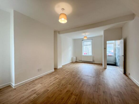 Living/dining room