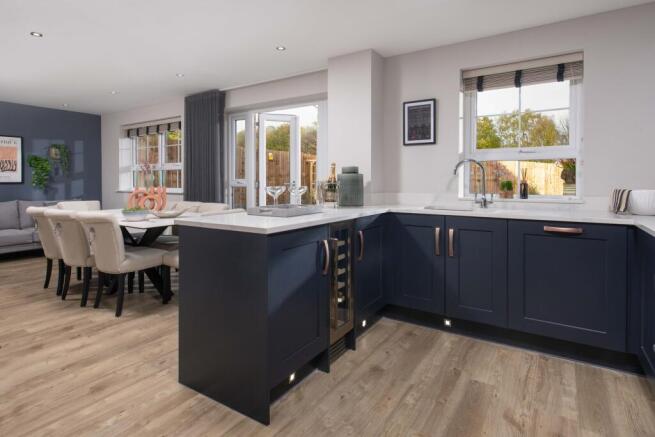 BAR YW Wadsworth Gardens Radleigh ¿ Kitchen Diner