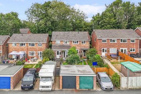 Delius Close, Basingstoke, RG22