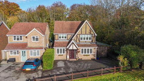 The Crofts, Hatch Warren Basingstoke RG22 4RE