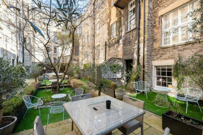 18B Ground Floor, Old Orchard Street, Bath, BA1 1J