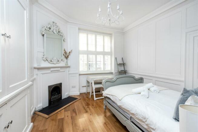 18B Ground Floor, Ol