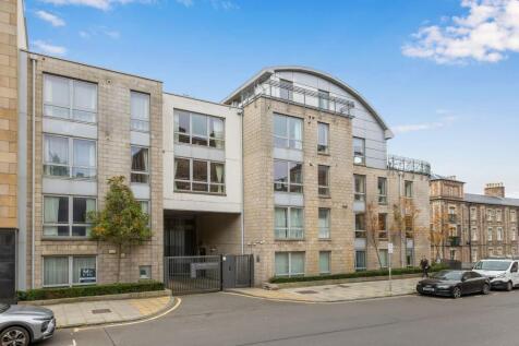 41/9 Gardner's Crescent, Edinburgh, EH3 8DG