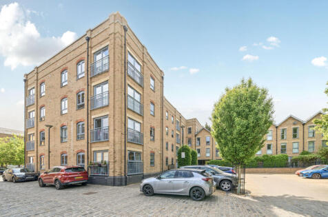 Esparto Way, South Darenth, Dartford, Kent, DA4