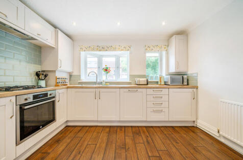 Hotham Close, Sutton At Hone, Dartford, Kent, DA4